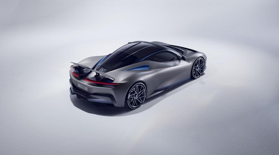  Pininfarina Battista 2019 года  (фото 36 из 55)